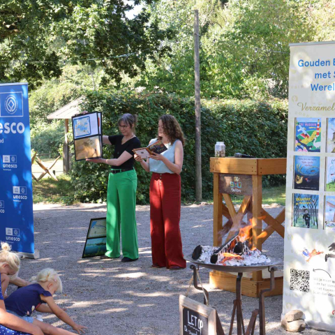 Voorlezen uit Tappo tijdens boekpresentatie